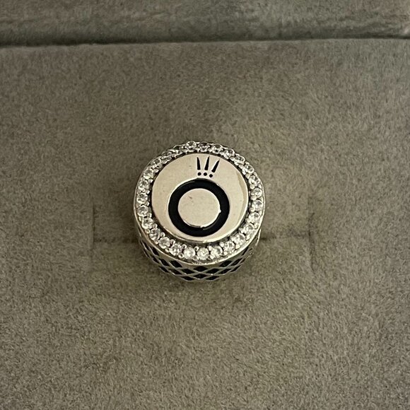 Pandora Green Bay Packers Charm Football Helmet Charm Pendant - Picture 3 of 4